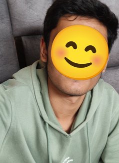 Shreyansh Gupta - Intérprete masculino de adultos in New Delhi Photo 3 of 5