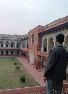 Shreyansh Gupta - Intérprete masculino de adultos in New Delhi Photo 4 of 5