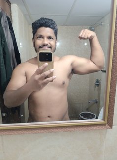 Shreyas - Male escort in Pune Photo 1 of 3