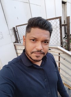 Shreyas - Male escort in Pune Photo 2 of 3