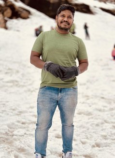Shreyas32 - Acompañantes masculino in Pune Photo 3 of 3