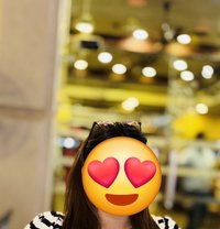 Soniya Sharma (CAM&Real) - puta in Noida