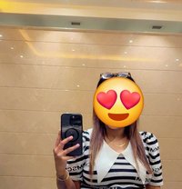 Soniya Sharma (CAM&Real) - puta in Noida