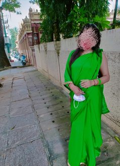 Shriiyaa Inde GFE Meet No Advancec - escort in Bangalore Photo 1 of 5