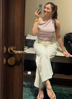 Shrija Escort Service - puta in Rajkot Photo 2 of 4