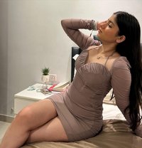 Massage Republic Best Call Girl - Agencia de putas in Vapi