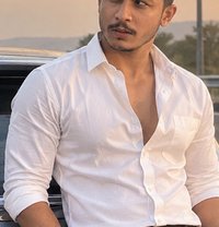 Shrivansh - Acompañantes masculino in Pune