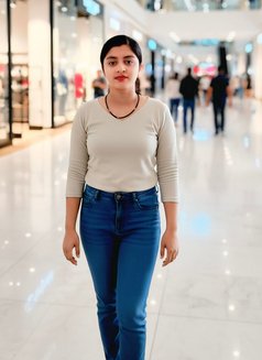 Shriya Real Meet Cam Session - escort in Pune Photo 1 of 2