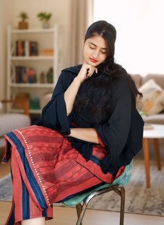 Shriya Real Meet Cam Session - escort in Pune Photo 2 of 2