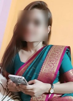 Shriya white skin Indian model - escort in Dubai Photo 8 of 13