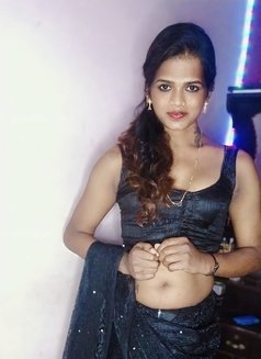 Shruthi - Transsexual escort in Chennai Photo 2 of 4