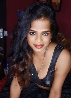 Shruthi - Transsexual escort in Chennai Photo 3 of 4