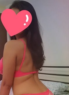 Shruthi Namritha Tamil Col 6 - escort in Colombo Photo 4 of 7