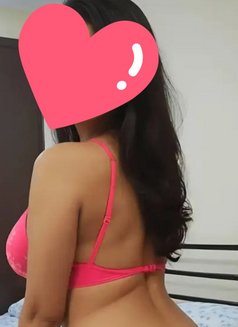 Shruthi Namritha Tamil Col 6 - escort in Colombo Photo 5 of 7