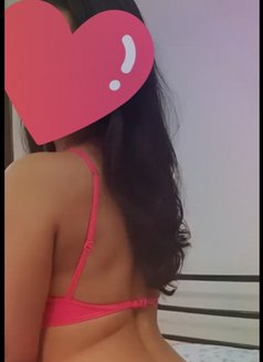 Shruthi Namritha Tamil Col 6 - escort in Colombo Photo 6 of 7