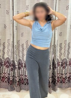 Shruti Available In - escort in Ghaziabad Photo 2 of 4