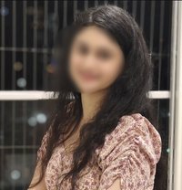 Shruti Available In - puta in Mangalore