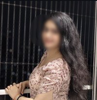 Shruti Available In - puta in Mangalore