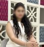 Shruti Available in Now - puta in Siliguri Photo 1 of 4