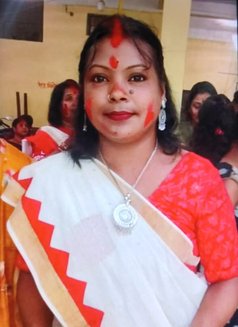 Shruti Chokroborty - escort in Kolkata Photo 2 of 3