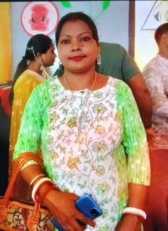 Shruti Chokroborty - escort in Kolkata Photo 3 of 3