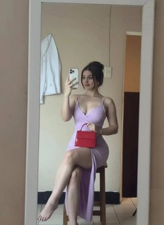 Shruti College Girl - escort in Abu Dhabi Photo 3 of 3