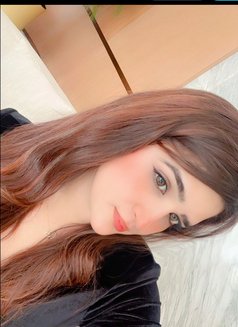 Shruti Delhi Girl - puta in Abu Dhabi Photo 1 of 2