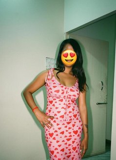 Shruti, Delhi Janakpuri Single Girl - puta in New Delhi Photo 1 of 2