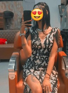 Shruti, Delhi Single Independent Girl - escort in New Delhi Photo 1 of 5