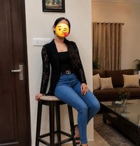 Shruti, Delhi Single Independent Girl - escort in New Delhi