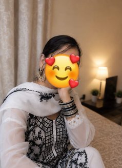 Shruti, Delhi Single Independent Girl - escort in New Delhi Photo 5 of 5