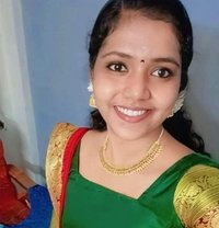 Shruti - escort in Chennai