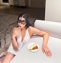 Shruti - escort in New Delhi