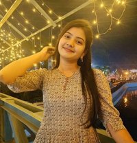 Shruti - escort in Surat