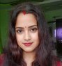 Shruti (Independent) Cam & Meet🦋🦋, Es - puta in Bangalore Photo 1 of 3