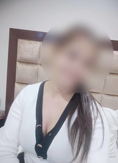 Shruti - escort in Bangalore Photo 4 of 4