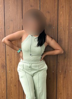 Shruti Fully independent educated girl - escort in Bangalore Photo 7 of 8