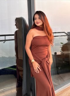 Shruti - escort in Chandigarh Photo 3 of 8