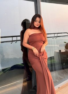 Shruti - escort in Chandigarh Photo 4 of 8