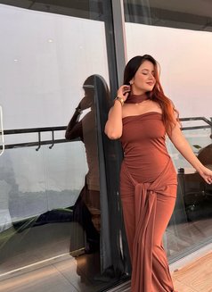 Shruti - escort in Chandigarh Photo 5 of 8