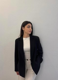 Shruti - escort in Hyderabad Photo 4 of 4