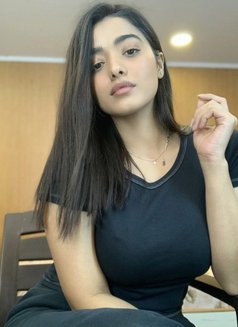 Shruti - escort in Mumbai Photo 2 of 2