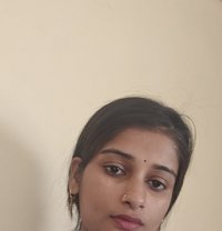 Shruti - escort in New Delhi