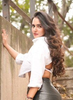 Shruti - puta in Pune Photo 5 of 5