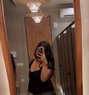 Shruti (Kaur)deep Throat Tight Dominate - puta in Hua Hin Photo 1 of 2