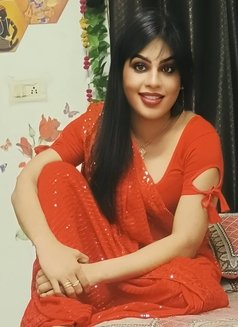 Shruti Krishnamurthy - Transsexual escort in Ahmedabad Photo 7 of 12