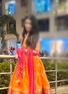 Shruti Rajput ( Independent ) real meet - Acompañantes transexual in Mumbai Photo 1 of 9
