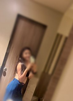 Shruti Rajput ( Independent ) real meet - Acompañantes transexual in Mumbai Photo 2 of 9