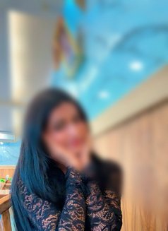 Shruti Rajput ( Independent ) real meet - Acompañantes transexual in Mumbai Photo 6 of 9