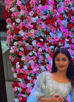 Luxury VIP Shruti Rajput - Transsexual escort in Mumbai Photo 9 of 10